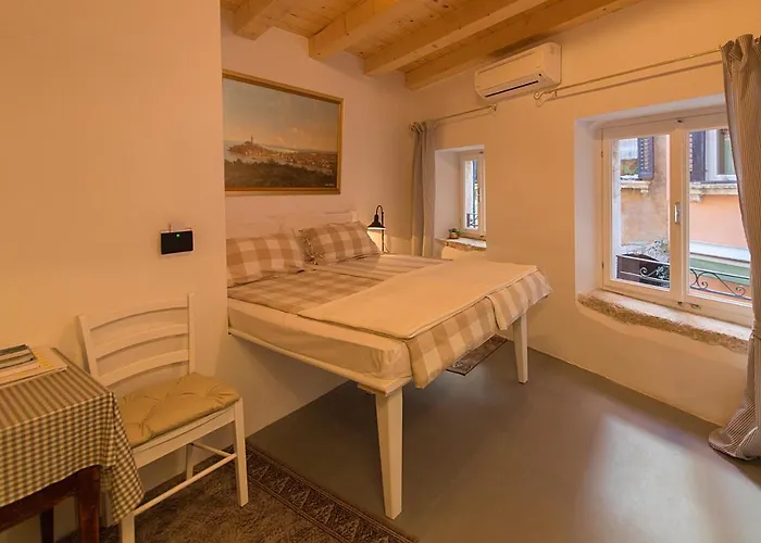 Casa Vecchia *